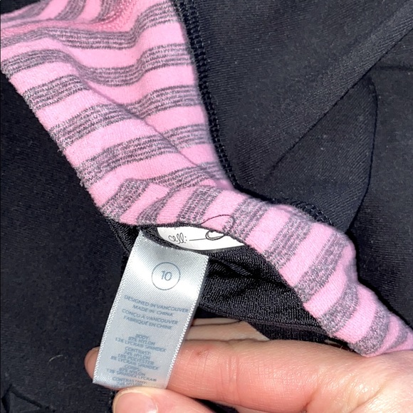 A bundle of Ivivva shorts - Picture 4 of 5